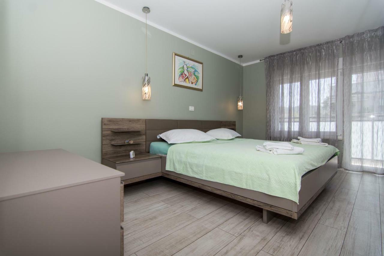 Apartman Marin Trogir Exterior foto