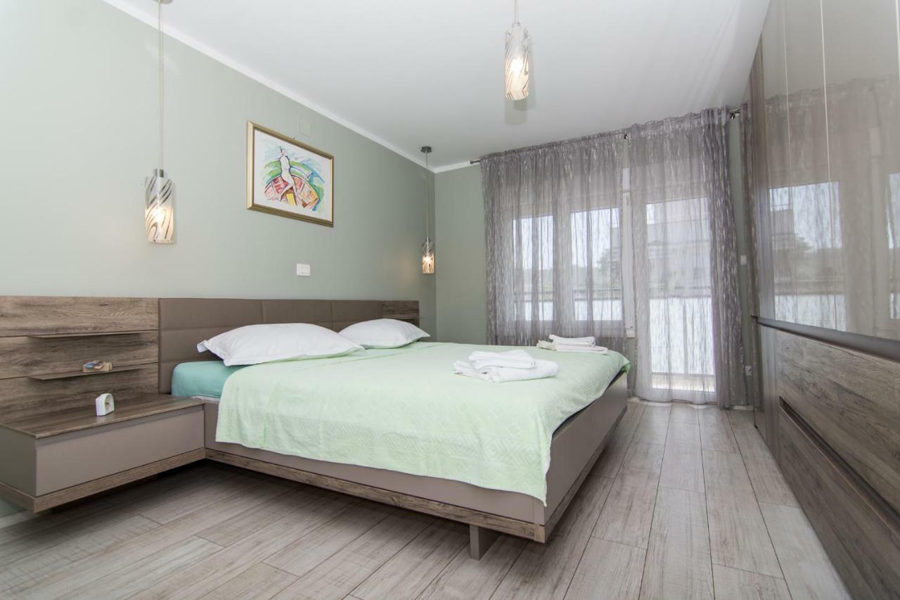 Apartman Marin Trogir Exterior foto